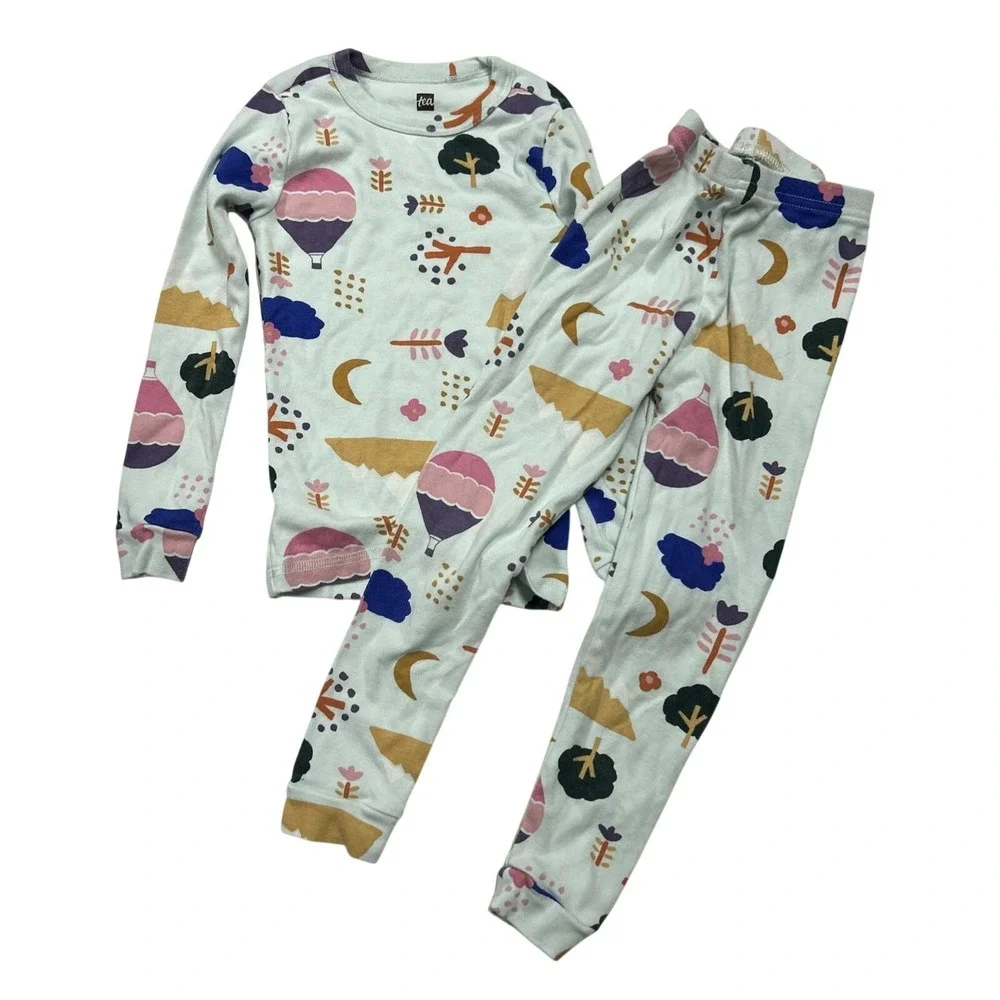 Tea Collection Girls Pajamas Size 5 Hot Air Balloon Graphic Tee in Cloud Set
